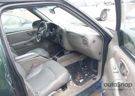 2004 Chevrolet Blazer Ls from USA, damaged, VIN 1GNCS13X24K108384